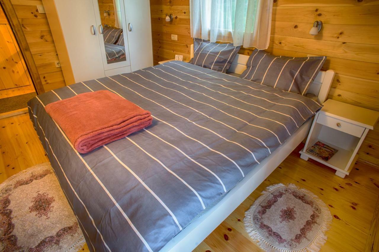 Guest House Mickovic Žabljak Esterno foto