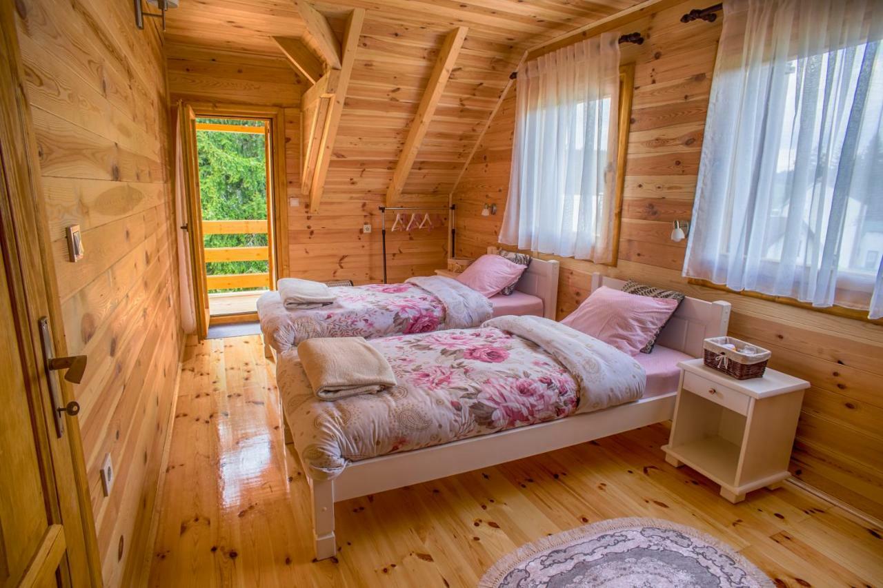 Guest House Mickovic Žabljak Esterno foto